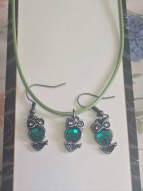 Green Owl Pendant Necklace and Earring Set